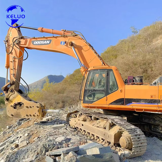 Ekskavator Doosan DH500 Bekas